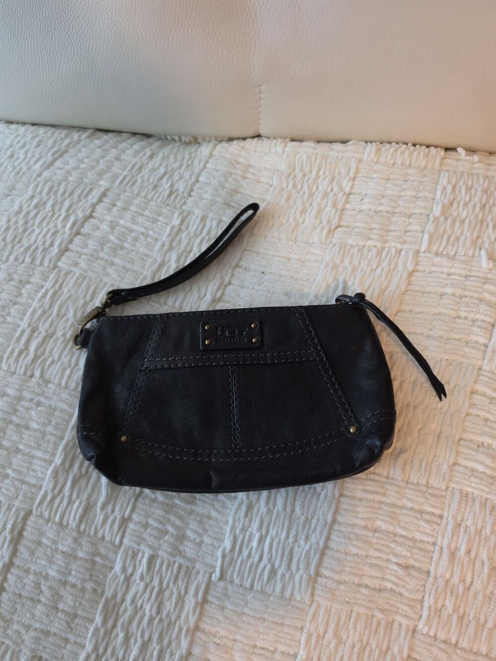 NWOT Ugg Clutch
